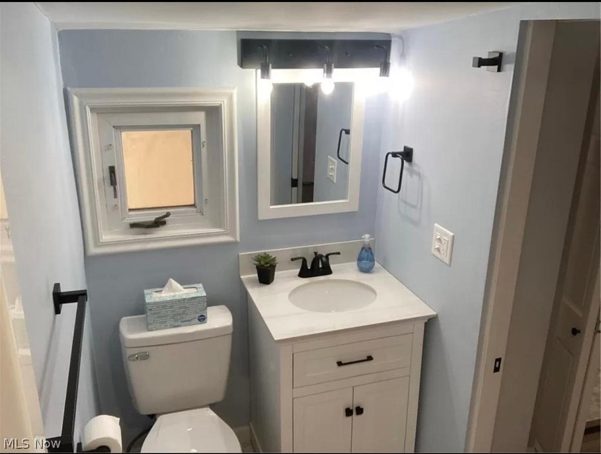 Attic Retreat 5 Minutes From Westside Market Cleveland Extérieur photo